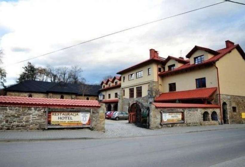 酒店 Folwark Stara Winiarnia