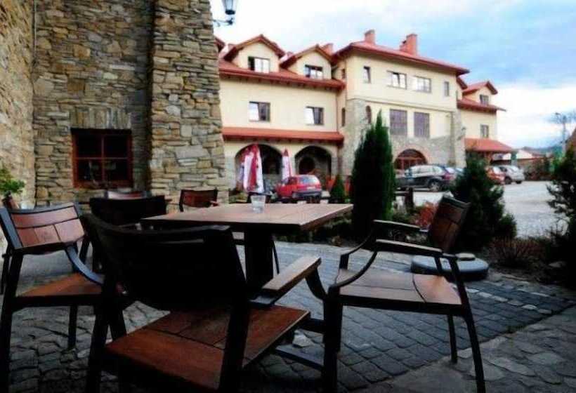 酒店 Folwark Stara Winiarnia