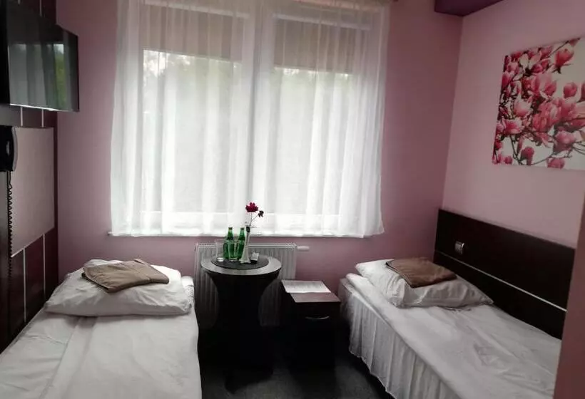 ホテル Gościniec Biznesowy