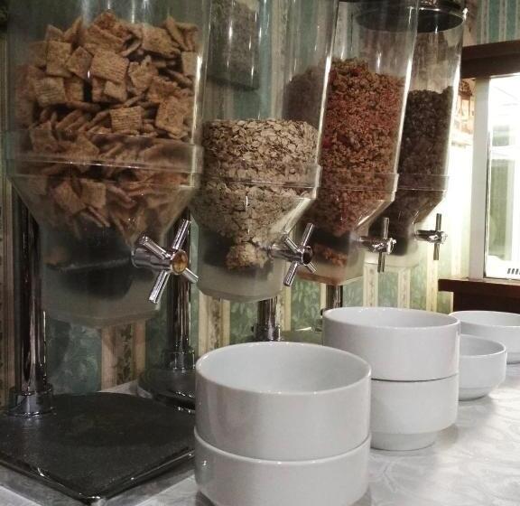 فندق Golden Eagle