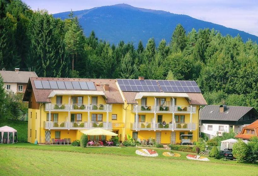 בית מלון כפרי Gästehaus Götz