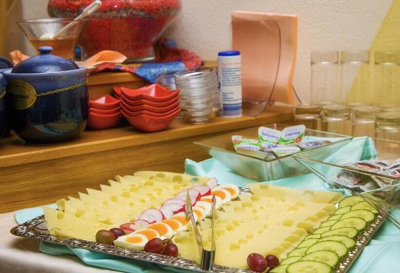 בית מלון כפרי Gästehaus Götz