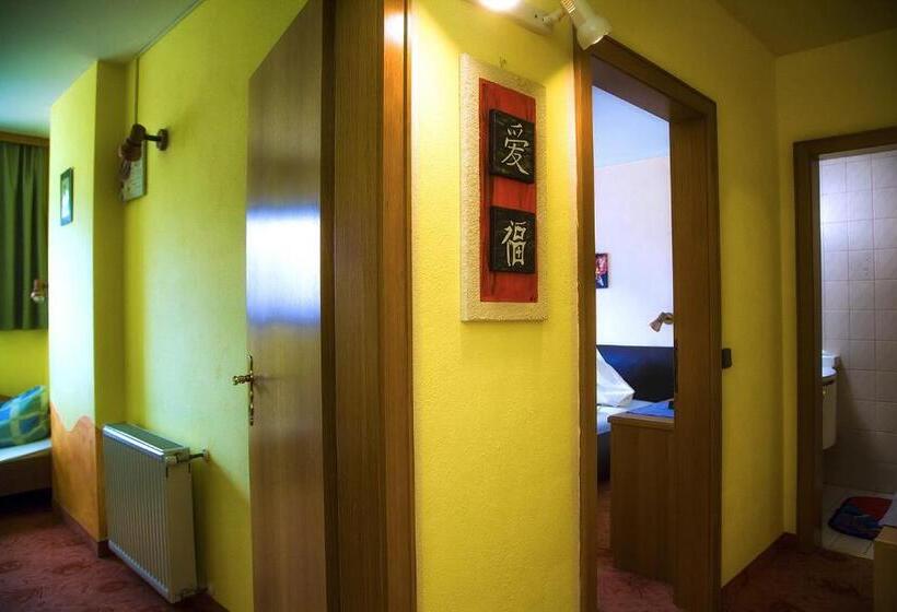 בית מלון כפרי Gästehaus Götz