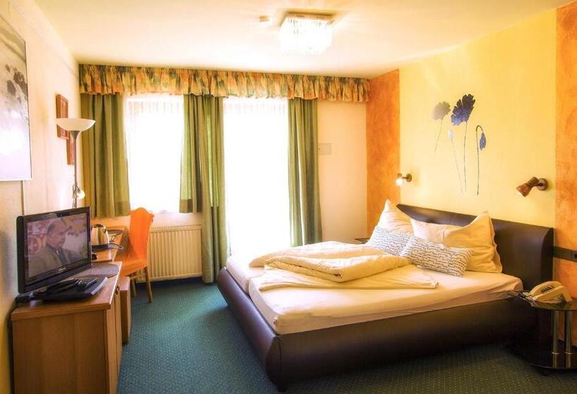 בית מלון כפרי Gästehaus Götz