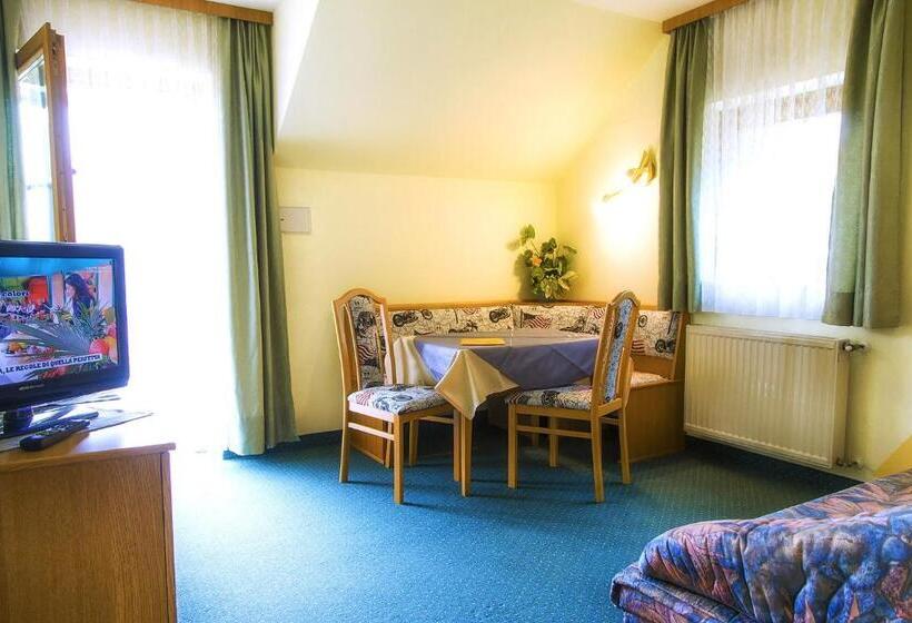 בית מלון כפרי Gästehaus Götz