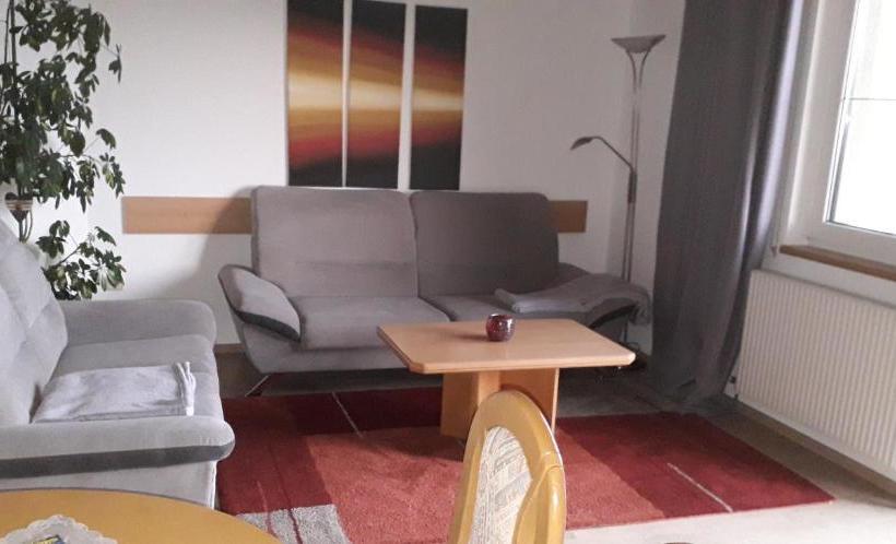 ホテル Gästehaus Tarmann