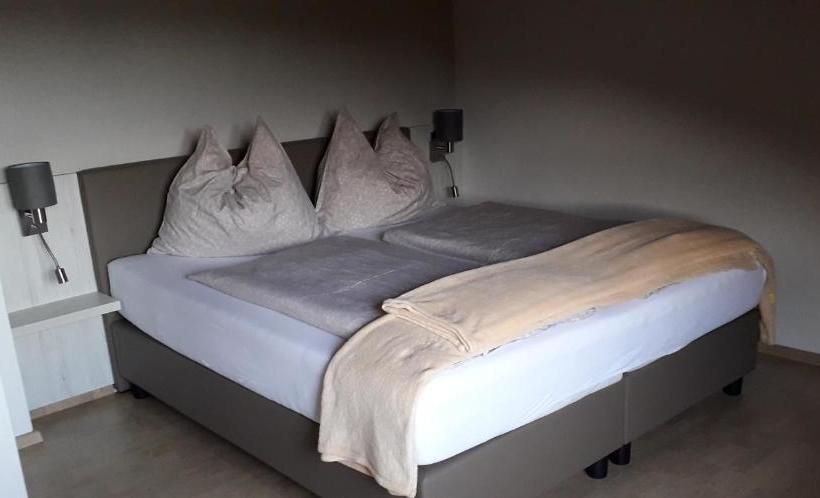 ホテル Gästehaus Tarmann