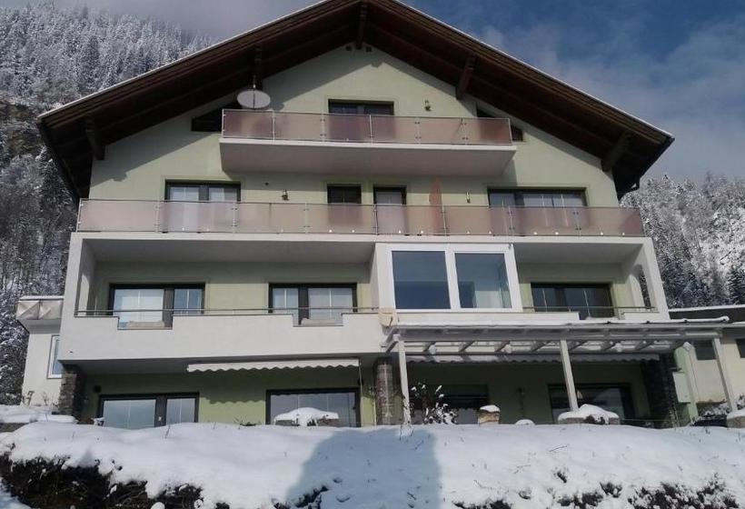 ホテル Gästehaus Tarmann