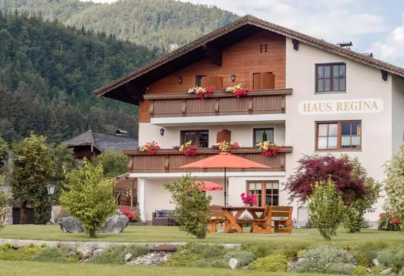 Hotelli Haus Regina