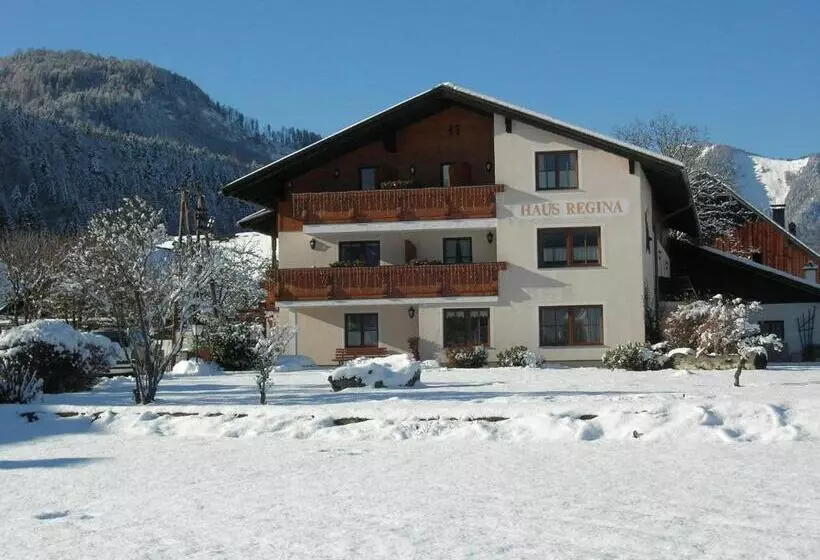 Hotelli Haus Regina