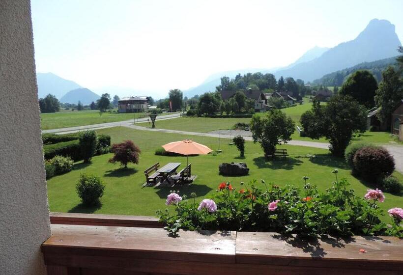 ホテル Haus Regina