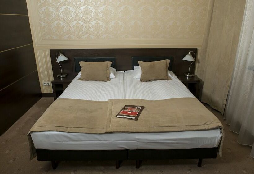 酒店 Iskierka Business & Spa