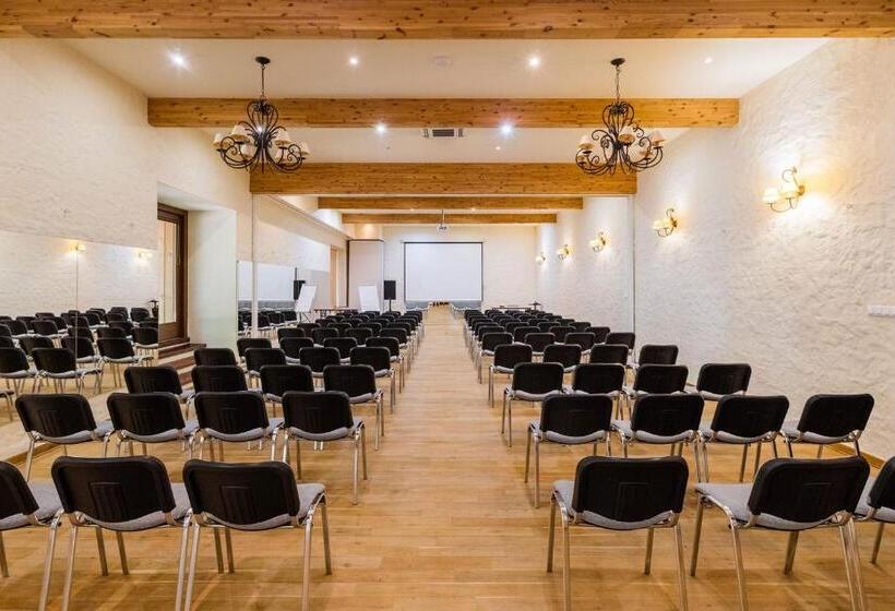 בית מלון כפרי Jabłoń Lake Resort