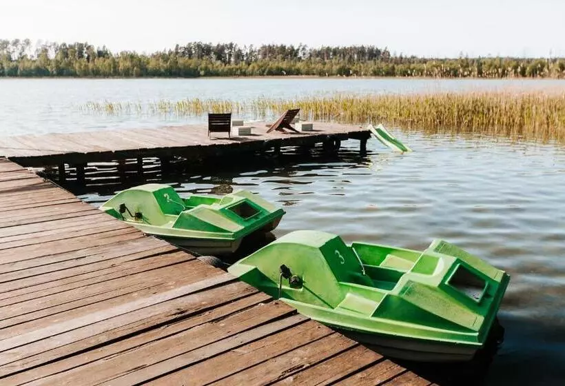 ホテル Jabłoń Lake Resort