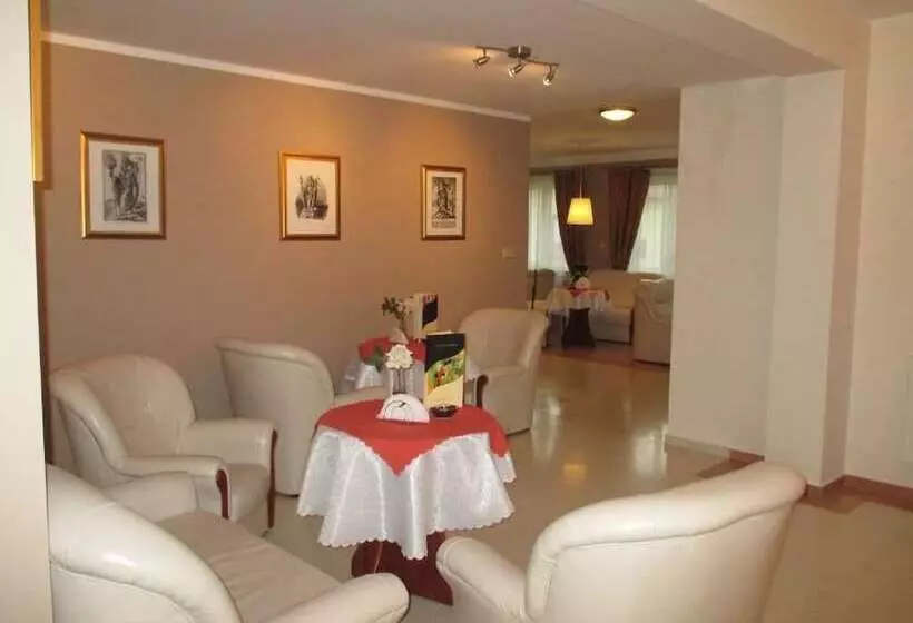 ホテル Klinika Młodości Medical Spa