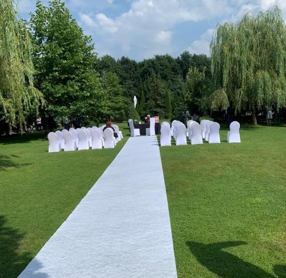 酒店 Kompleks Noclegowo Gastronomiczny Laguna