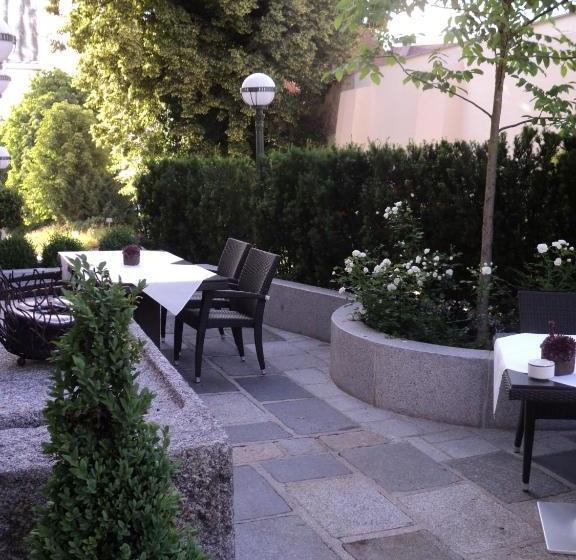 Отель Landhaus Stift Ardagger