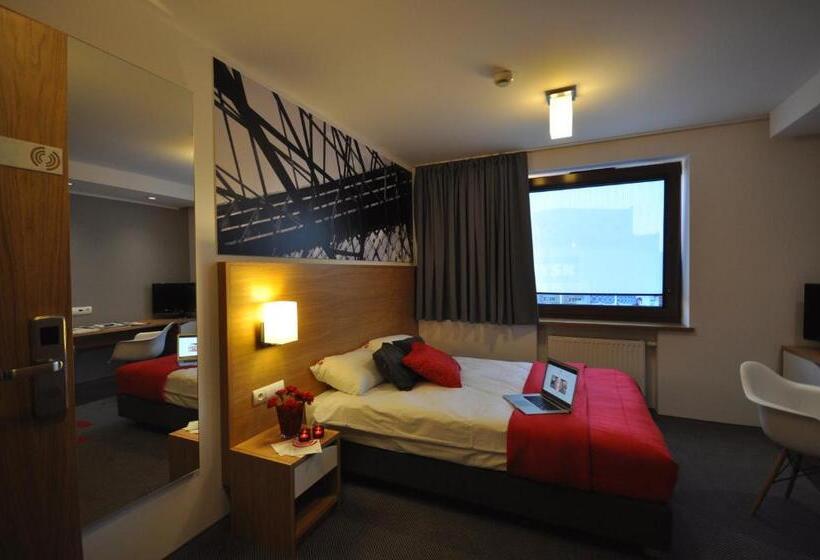 בית מלון כפרי Link