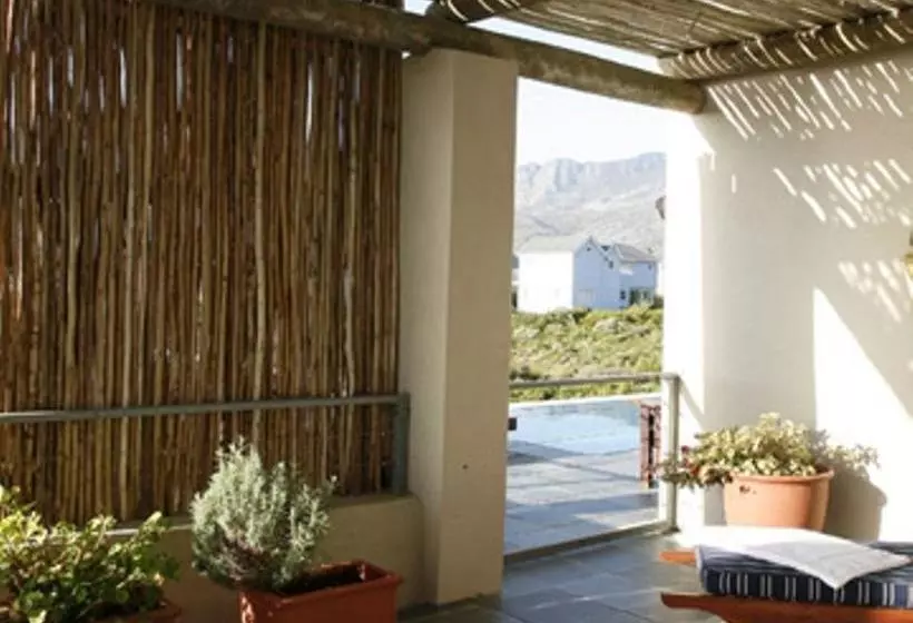 ホテル Moonstruck On Pringle Bay Guesthouse