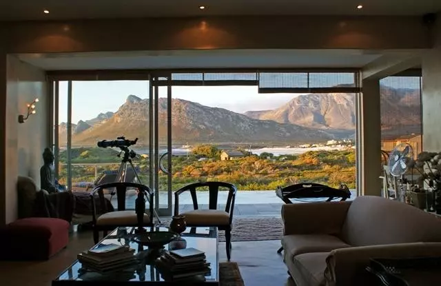 ホテル Moonstruck On Pringle Bay Guesthouse