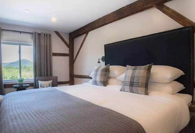 ホテル Mountain Meadows Lodge