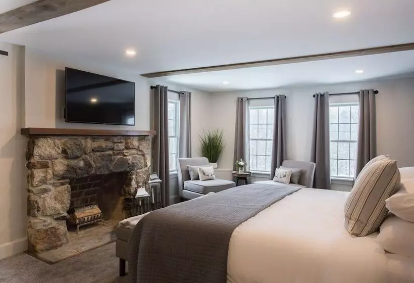 ホテル Mountain Meadows Lodge