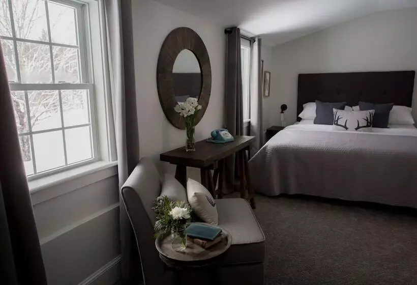 ホテル Mountain Meadows Lodge