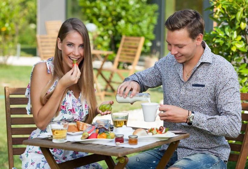 هتل Ortenia Apartments In Nature