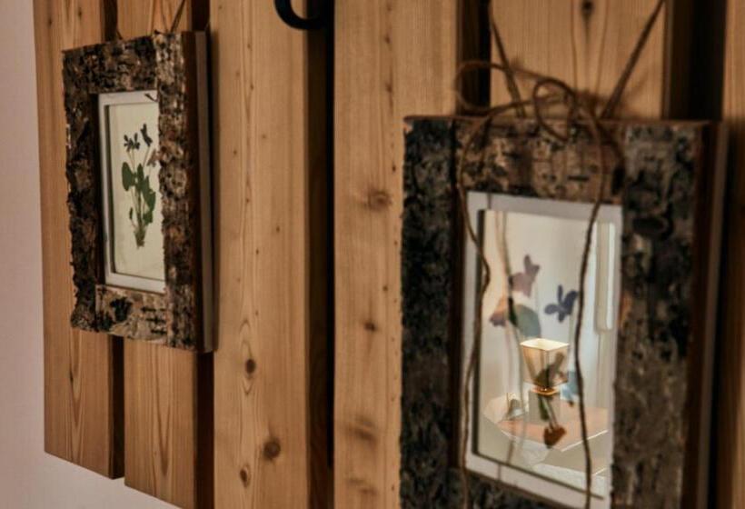 هتل Rooms & Restaurant Ostarija