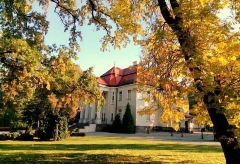 호텔 Pałac Tłokinia