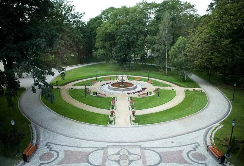ホテル Pałac Tłokinia