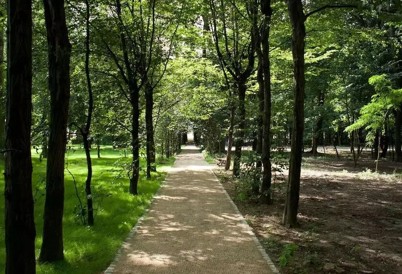 ホテル Pałac Tłokinia
