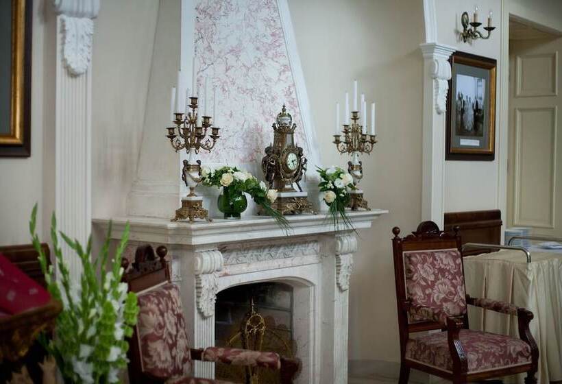 호텔 Pałac Tłokinia