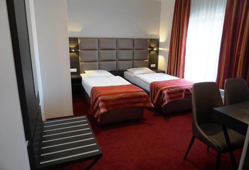 בית מלון כפרי Restauracja Varia