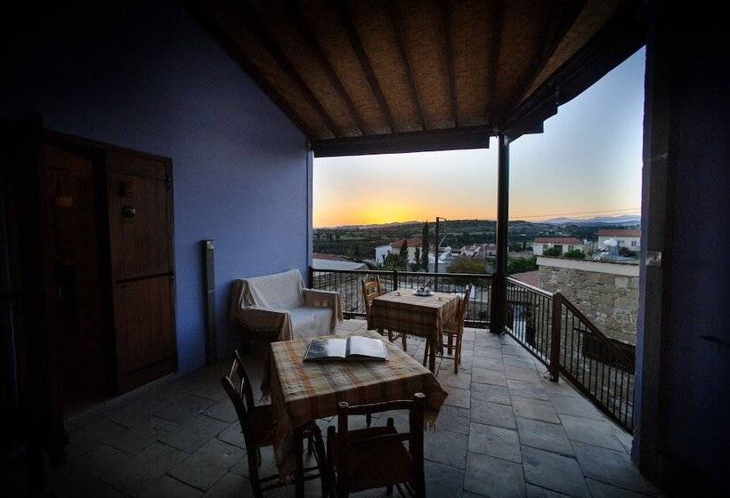 Отель Teacher S House