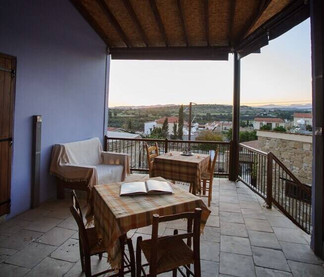 Отель Teacher S House