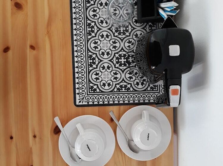 Отель Teacher S House