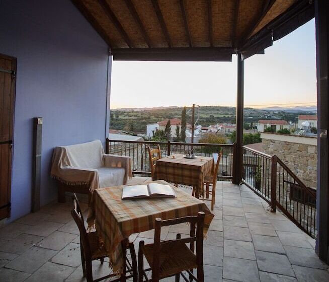 Отель Teacher S House