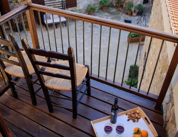 Отель Teacher S House