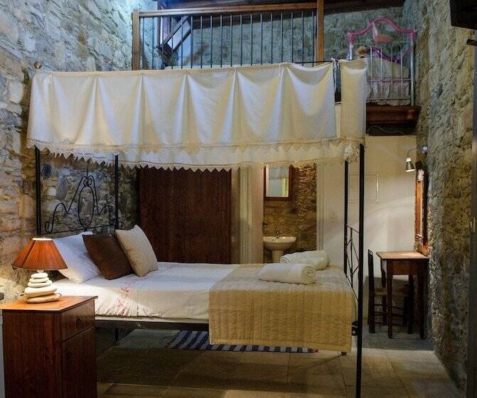 Отель Teacher S House