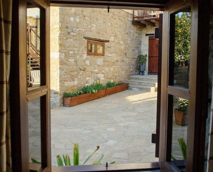 Отель Teacher S House