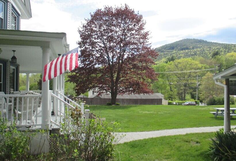 בית מלון כפרי The Blair House