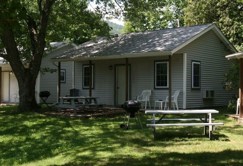 בית מלון כפרי The Blair House