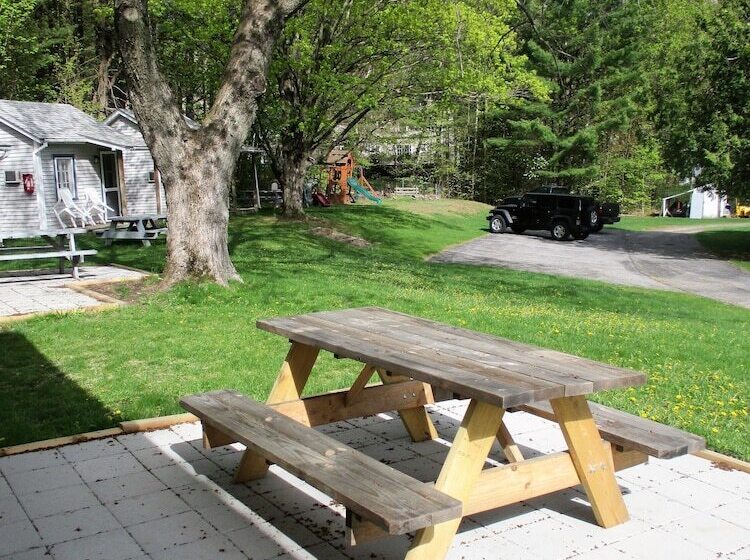 בית מלון כפרי The Blair House