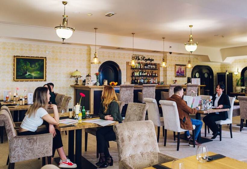 בית מלון כפרי Victoria