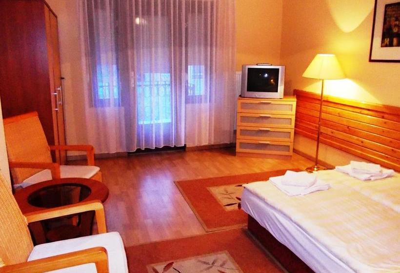 فندق Villa City Center Hévíz