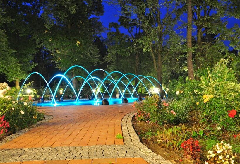 בית מלון כפרי Willa Różana Ormonde Resorts