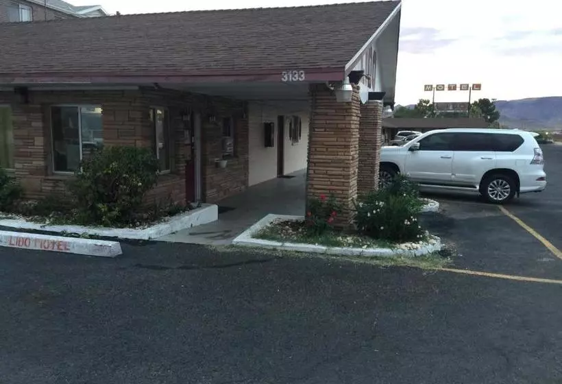 Lido Motel