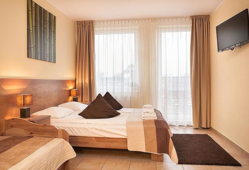 Planeta Hotel & Restauracja