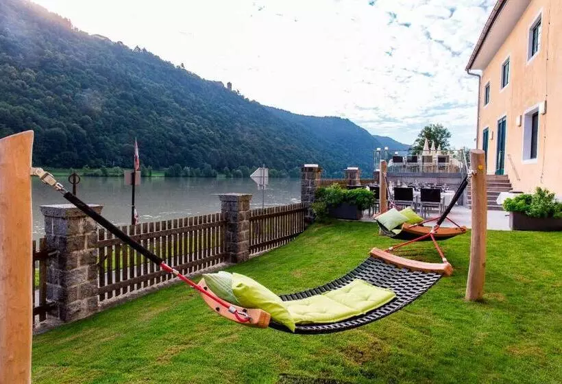 Wesenufer Hotel & Seminarkultur An Der Donau